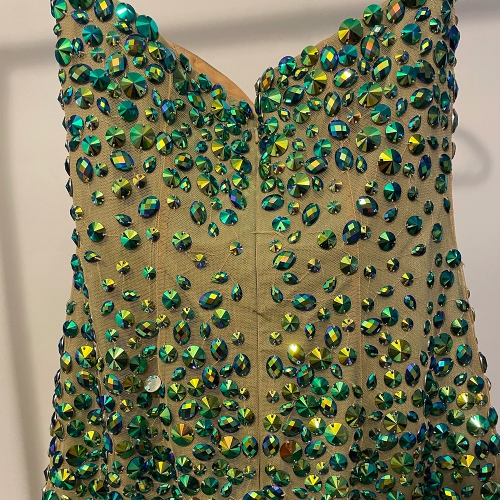 Gorgeous Strapless Prom Dress - Picture 3 of 7